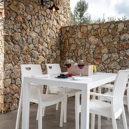 Epta Εξοχικό σπίτι *